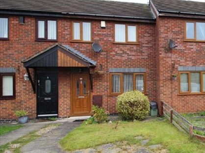2 Bed Terraced House, Dale Court, LL11