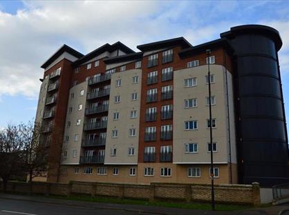 1 Bed Flat, Aspects Court, SL1