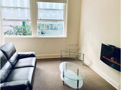 2 Bed Flat, Irwell Chambers, L3