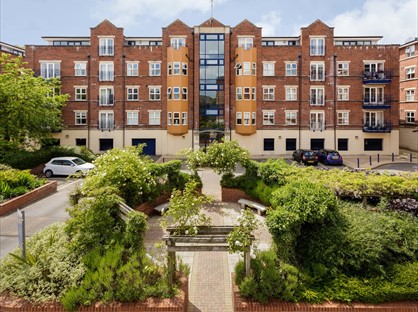 3 Bed Penthouse, Upper Headingley, LS16