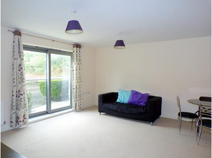 2 Bed Flat, St. Georges Grove, SW17