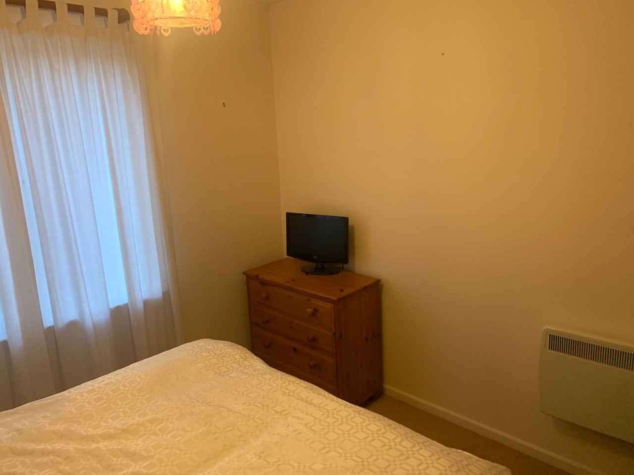 1 Bed Flat, Raphael Court, BS1 photo 2