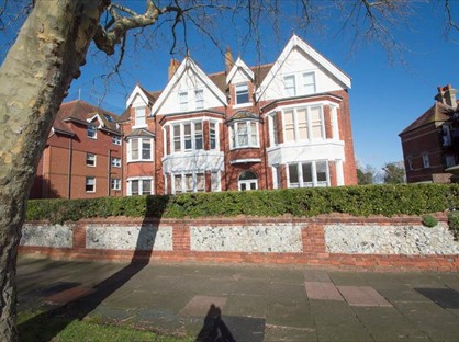 2 Bed Flat, St. Johns Court, BN20