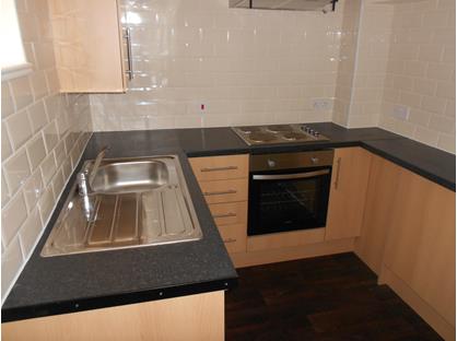 2 Bed End Terrace, Worsnop Buildings, BD12