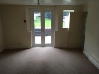 1 Bed Flat, Holmesdale Road, SE25