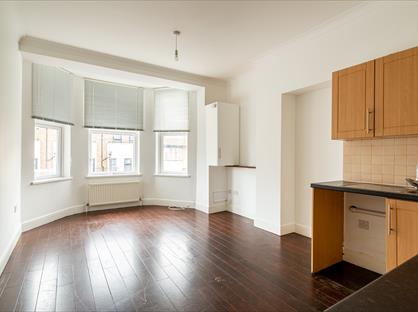 2 Bed Flat, Surrey Road, CT9