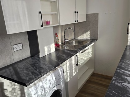 1 Bed Maisonette, Uxbridge, UB10