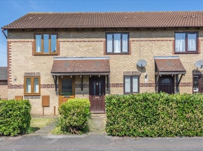 2 Bed Terraced House, Pine Close, OX26