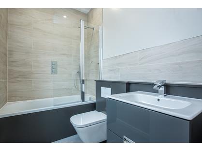 3 Bed Detached House, Albert Road, NW7