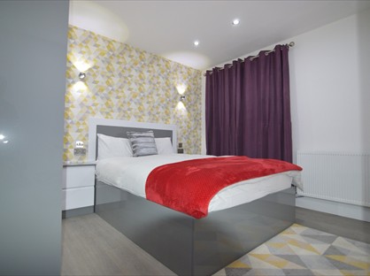1 Bed Flat, Cross Street, RG1