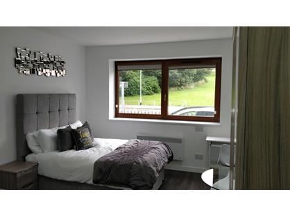 Studio Flat, Lower Bryan Street, ST1