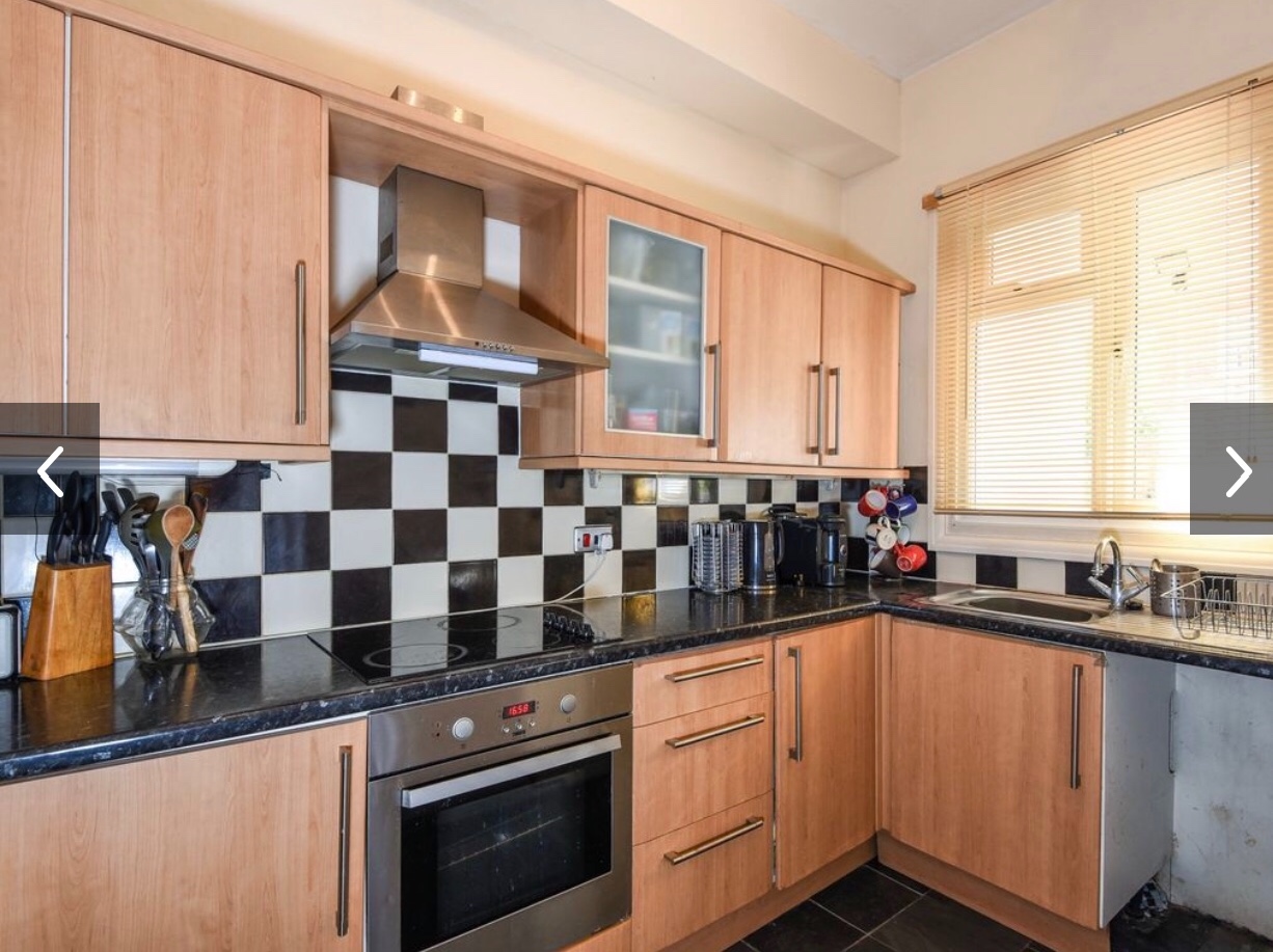 Additional image 10 of 2 Bed Flat, Russell Street, RG1, N1 7GU