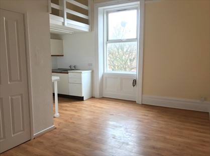 Studio Flat, Scarisbrick Street, PR9