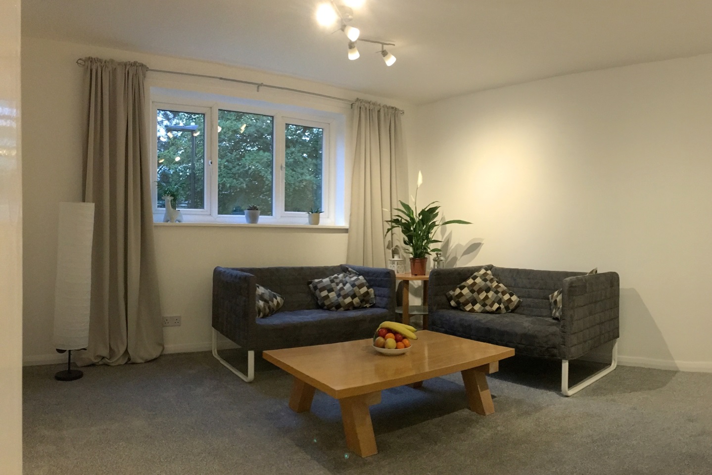 2 Bed Flat, Park Grange Croft, S2 photo 3