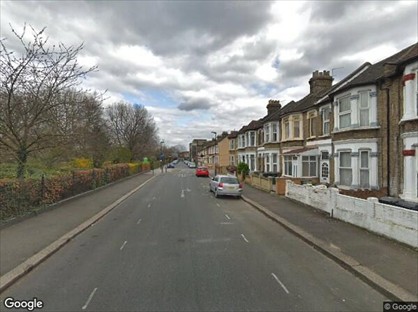 5 Bed Maisonette, Lyttelton Road, E10