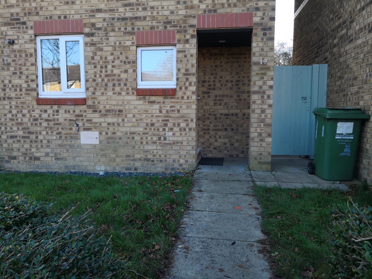 Shenley Church End, Milton Keynes 2 Bed SemiDetached House, Rhuddlan