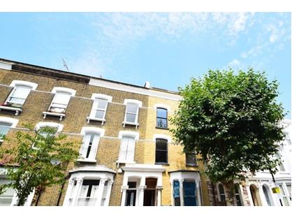 3 Bed Flat, Dunlace Road, E5
