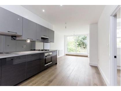 3 Bed Flat, Dunlace Road, E5