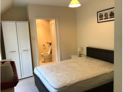 Room in a Shared House, Old Christchurch Road, BH1