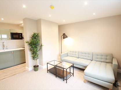 2 Bed Flat, Gibbs Green, HA8