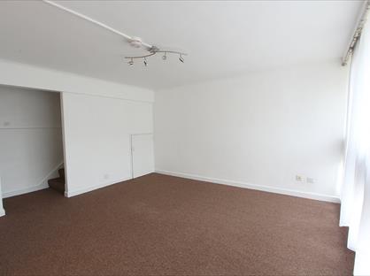 Studio Flat, Chichester Road, SS1