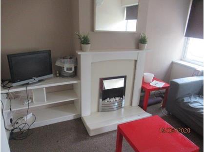 Room in a Shared House, Compton, WV3
