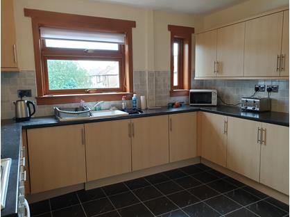 2 Bed Flat, Albert Avenue, FK3