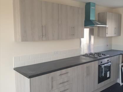 2 Bed Semi-Detached House, Holland Street, WF17