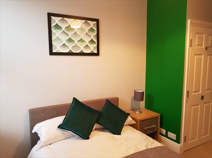 Room in a Shared House, Broom Grove, S60