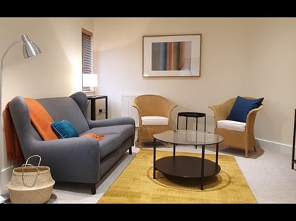 2 Bed Flat, Claverton Court, CH4
