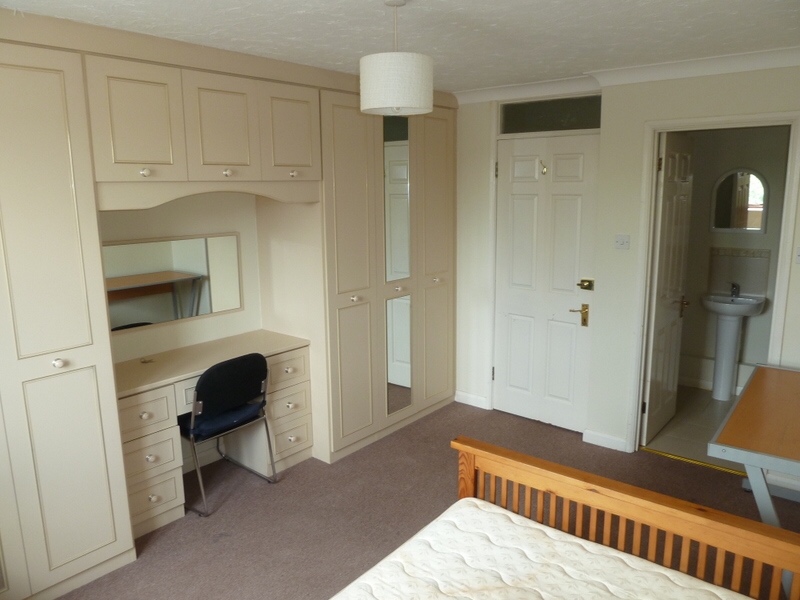 Additional image 7 of 4 Bed Terraced House, Berkeley Close, SO15, N1 7GU