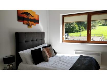 Studio Flat, Lower Bryan Street, ST1