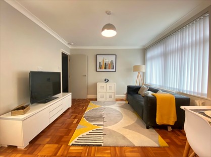 1 Bed Flat, Hurst Court, SE25