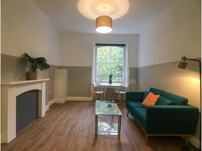 1 Bed Flat, Hammersmith Grove, W6