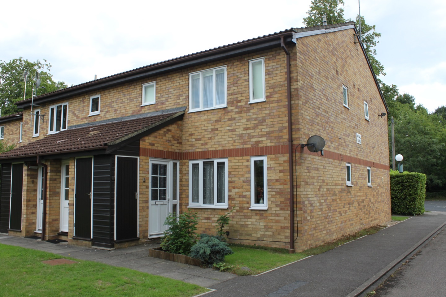 Bracknell 1 Bed Flat, Bracknell, RG12 To Rent Now for £850.00 p/m