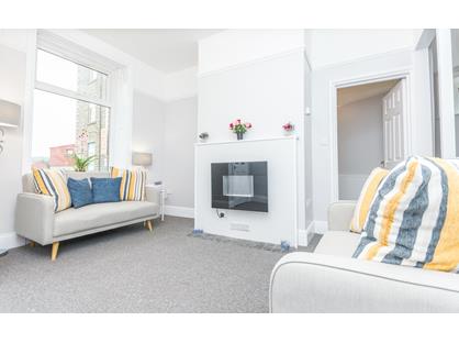 3 Bed End Terrace, Blackburn Road, BB4