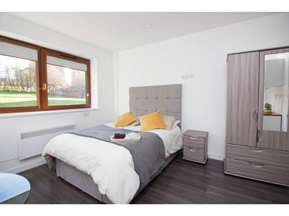 Studio Flat, Lower Bryan Street, ST1