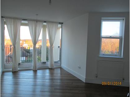 4 Bed Penthouse, Plaistow Lane, BR1
