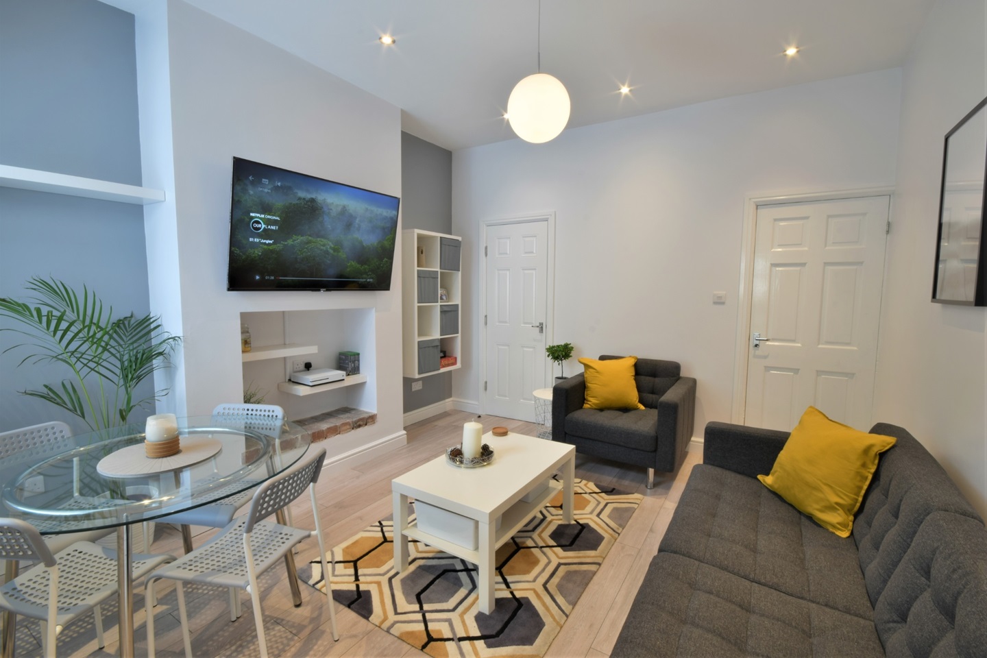 4 Bed Terraced House, Ingram Road, S2, N1 7GU