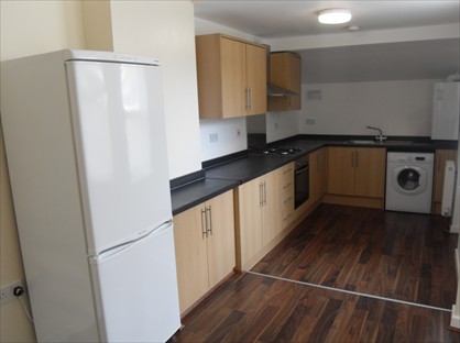 3 Bed Terraced House, Russell Road, L18