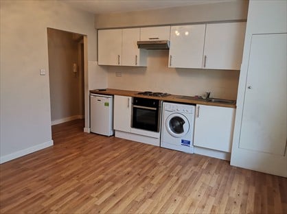 1 Bed Flat, Sydenham Road, CR0