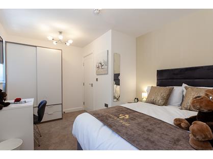 4 Bed Semi-Detached House, School Court, SK3