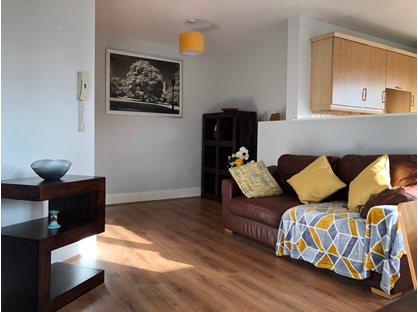 2 Bed Flat, Mackintosh House 2A, LS2