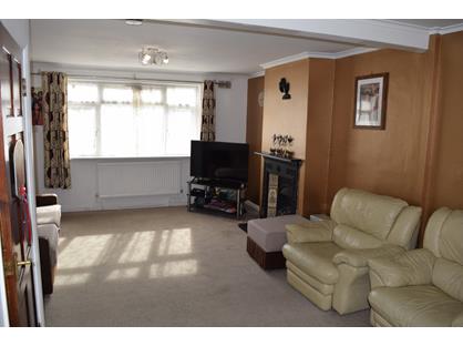 3 Bed Semi-Detached House, Elmgrove Gardens, HA1