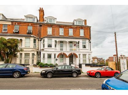 2 Bed Flat, Surrey Road, CT9