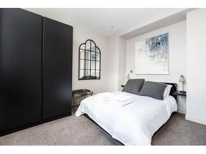 2 Bed Flat, Worcester Road, SM2