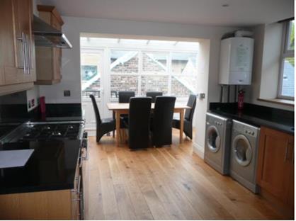6 Bed Terraced House, St. Georges Terrace, NE2