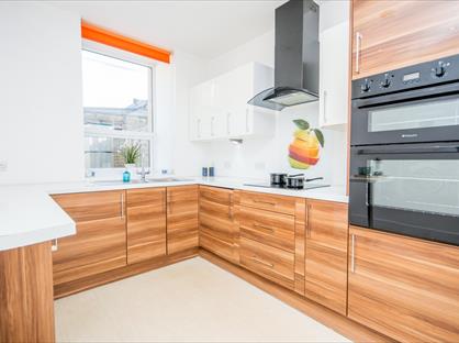 3 Bed Terraced House, Devonshire Street, BB5