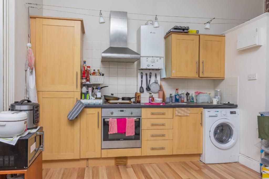 Studio Flat, Whatley Road, BS8 photo 5