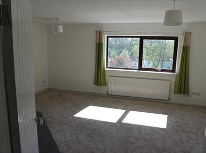 2 Bed Flat, Oystermouth Court, SA3